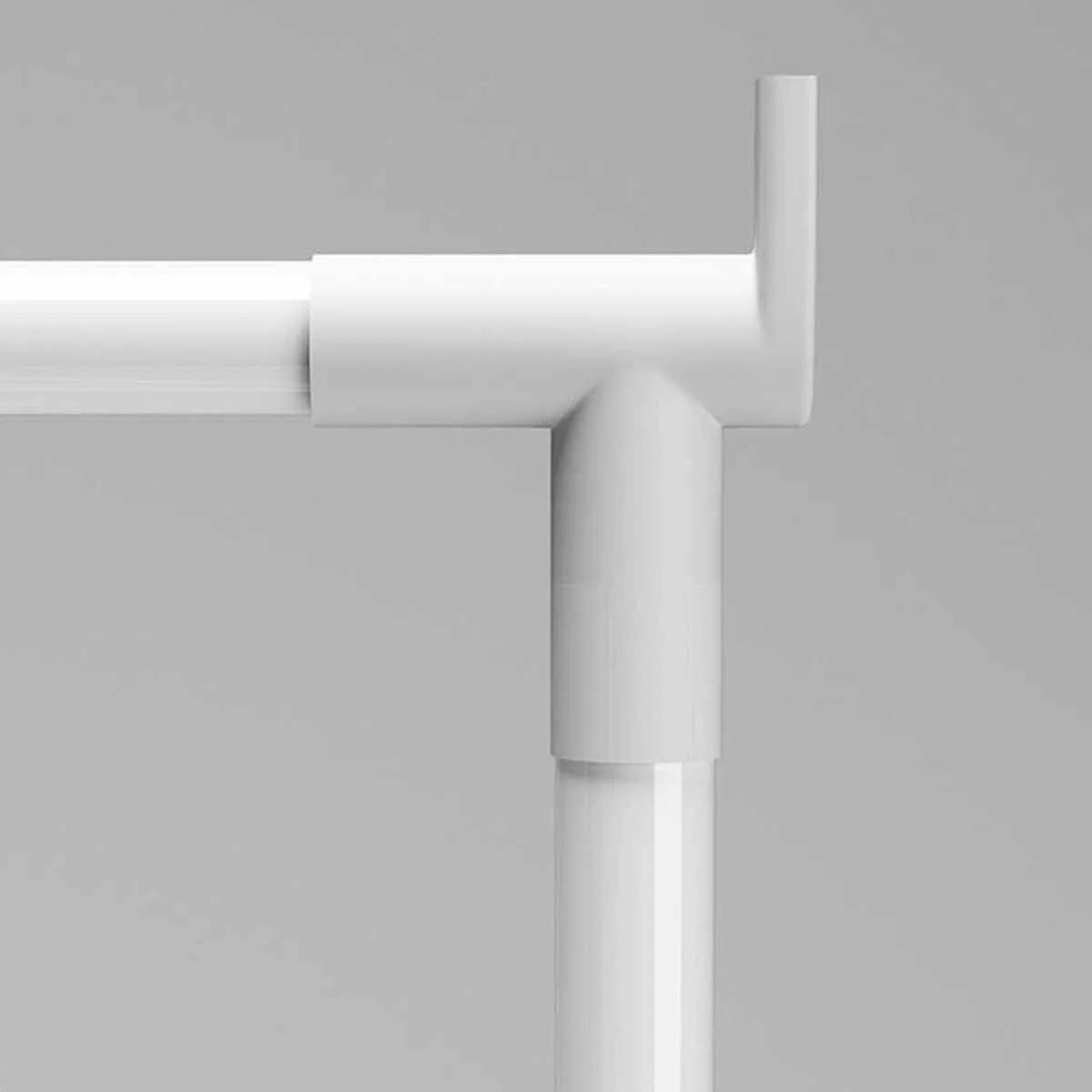 Cuier de colt din metal, cu 2 rafturi pentru organizare, negru Trendysale.ro